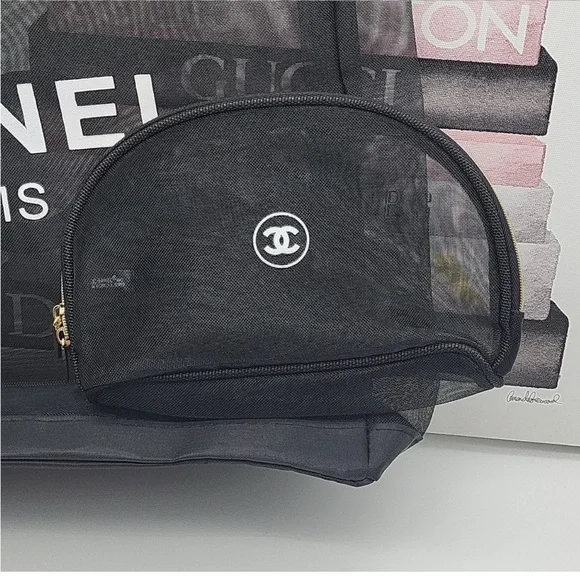 GWP gift  bag from buying Channel make up - Picture 2 of 4